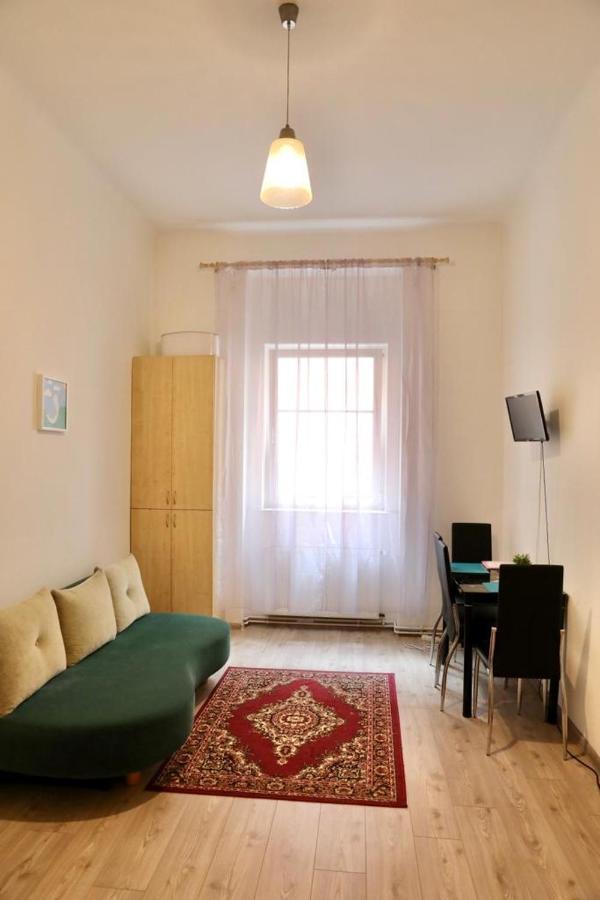 كارلوفي فاري Lana Lo Apartments المظهر الخارجي الصورة